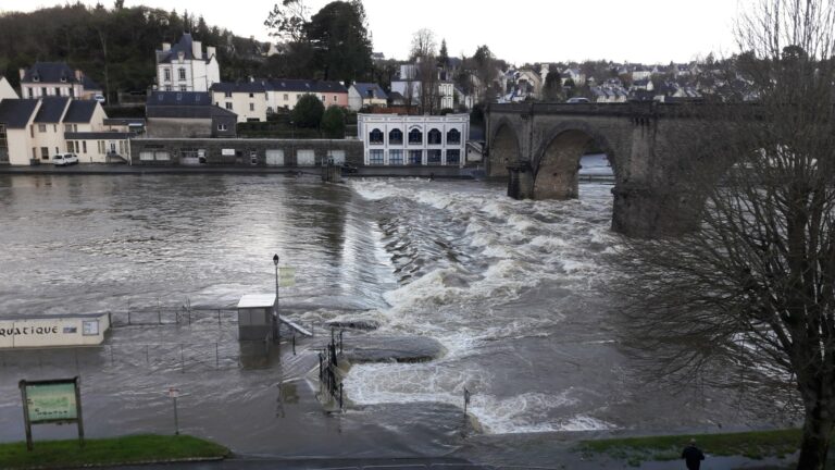 chateaulin inondations (Grand)